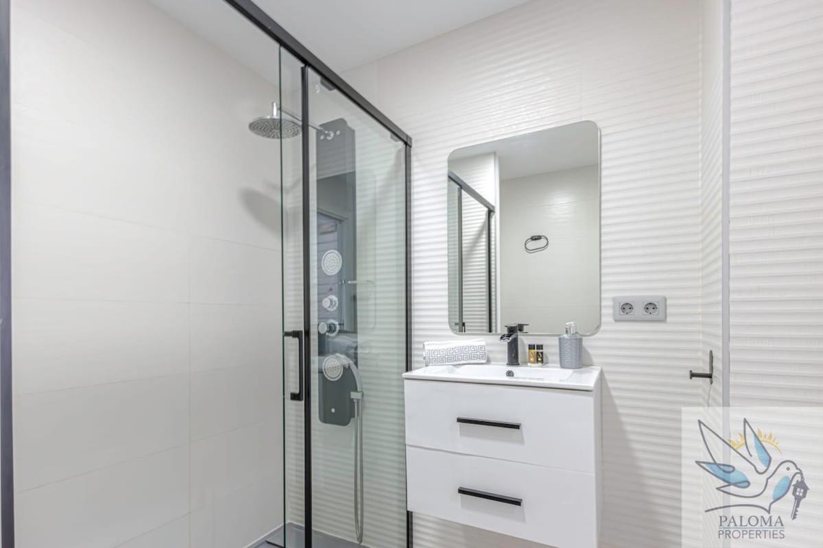 Benalbeach Beautiful 2 Bdr With Sea Views