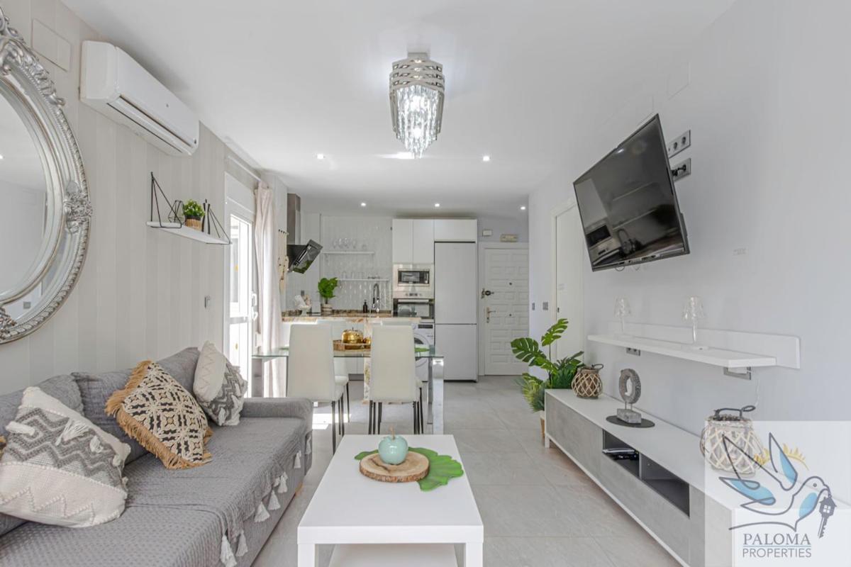 Apartment Benalbeach Beautiful 2 Bdr With Sea Views *